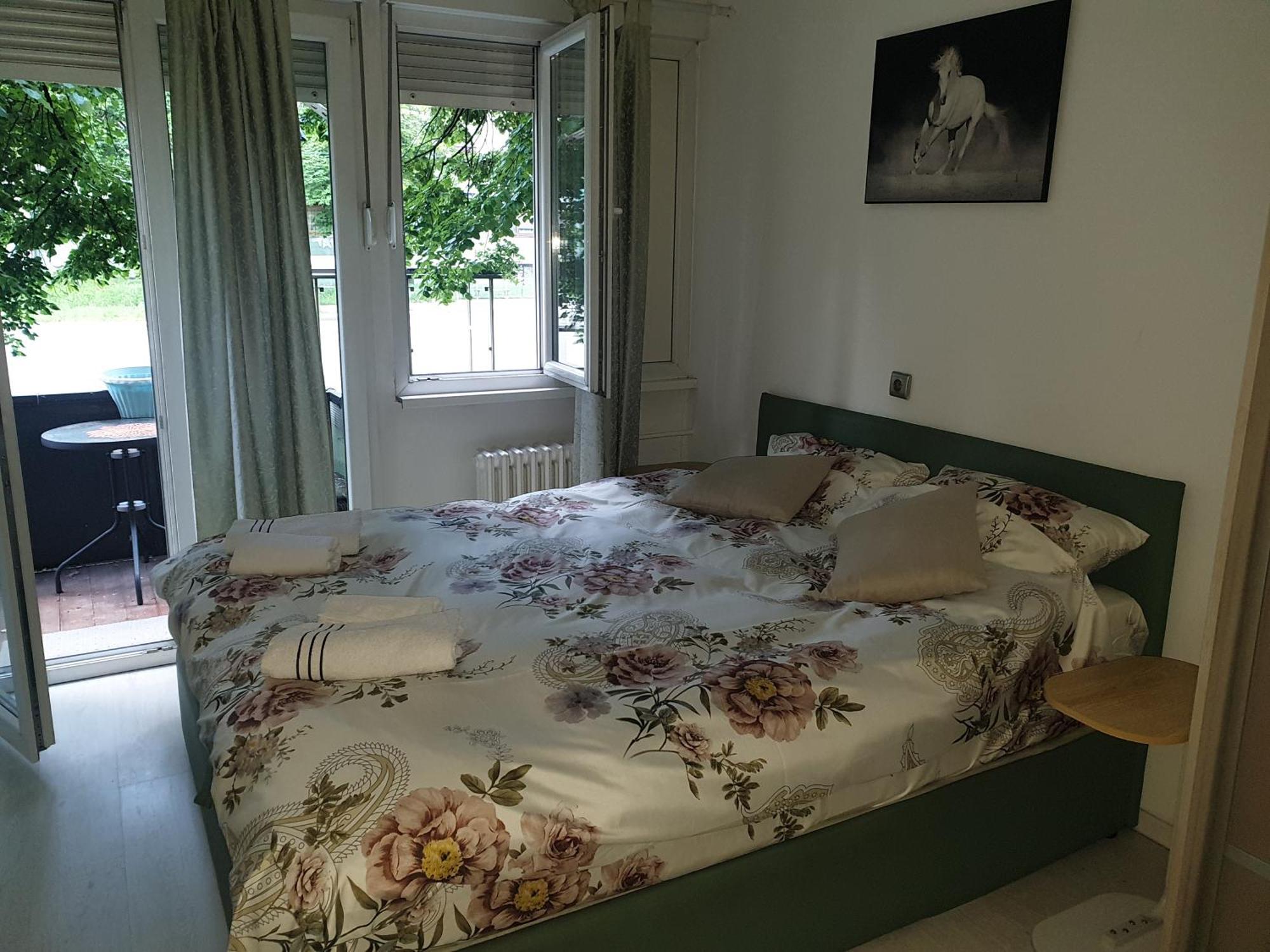 Apartman Oli SJJ Exterior foto
